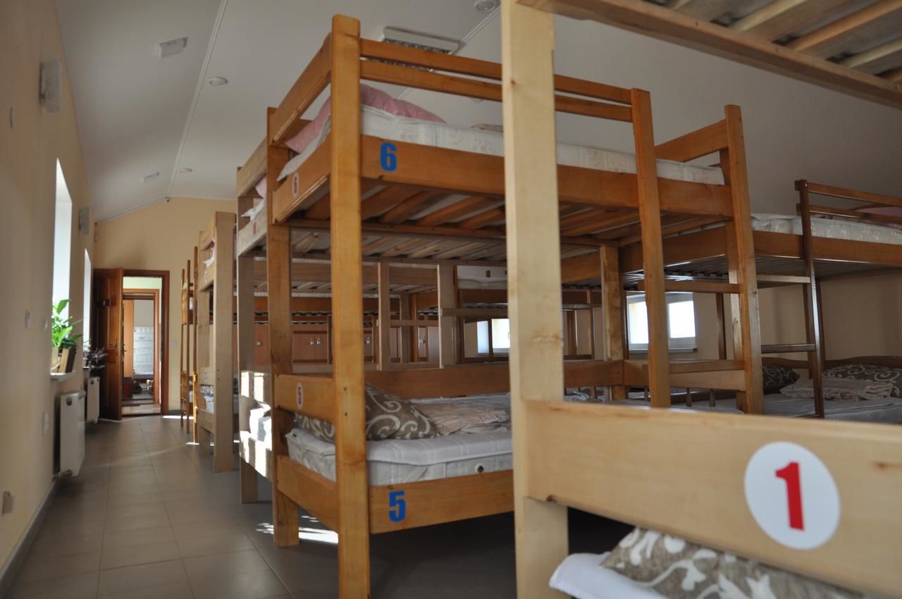 Хостелы Hostel Stozhary Тернополь-32